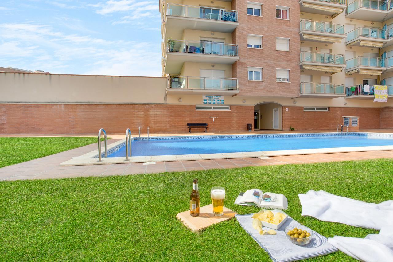 Europa Square Apartment Santa Susanna Eksteriør billede