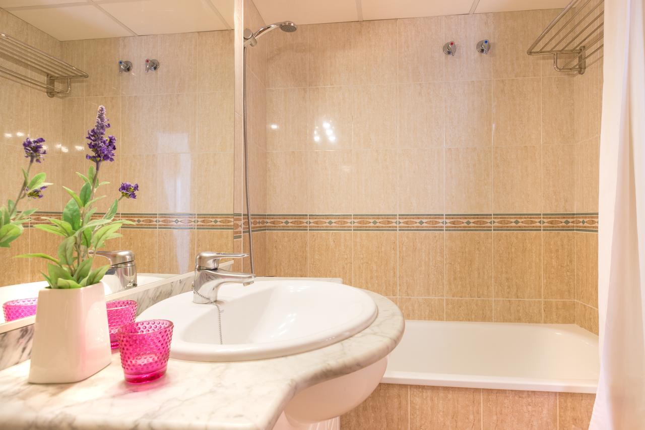 Europa Square Apartment Santa Susanna Eksteriør billede