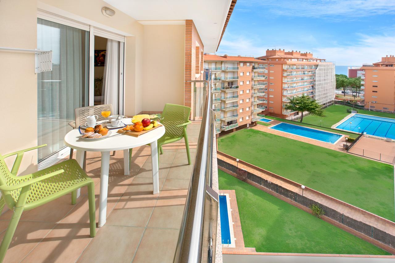 Europa Square Apartment Santa Susanna Eksteriør billede